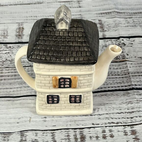 Vintage Ceramic Bakery House Village Novelty Figurine Tea Pot w Lid 7" - Picture 6 of 12